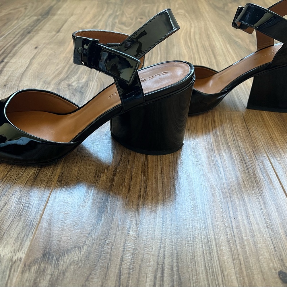 Robert Clergerie Black Patent Leather Heels - Picture 8 of 9